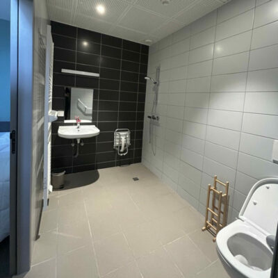 1080x1080_Niveau0_salle de douche